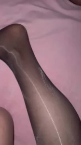 老婆的珍珠连体紫色丝袜