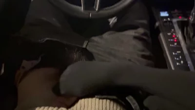 1米75长腿御姐厚黑丝袜车内足交