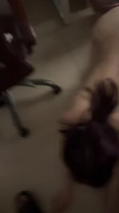 调教母狗之狗链爬行